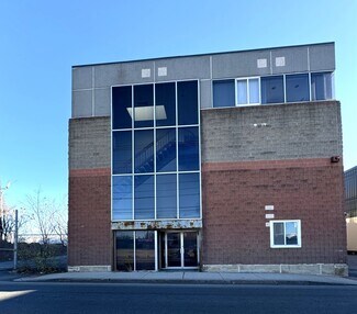 Plus de détails pour 4 Betty St, Everett, MA - Bureau à louer