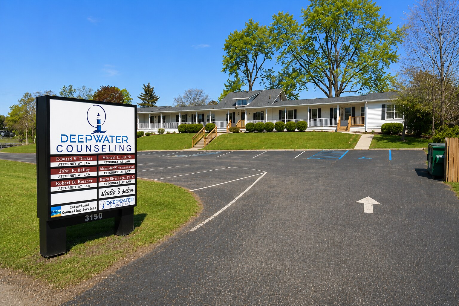 3150 Packard Rd, Ypsilanti, MI à louer Photo de l’immeuble– Image 1 sur 5