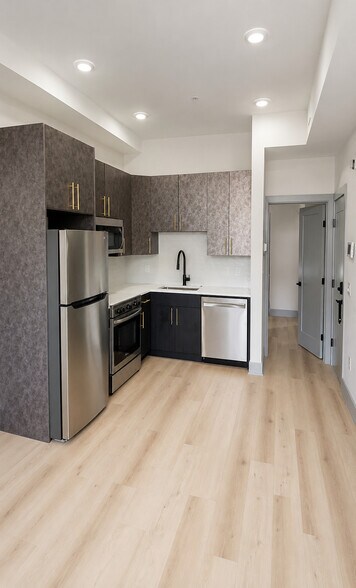 251 S 12th St, Philadelphia, PA à vendre - Photo de l’immeuble – Image 2 sur 14