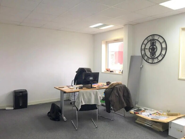 Bureau dans Croissy-sur-Seine à louer - Photo de l’immeuble – Image 1 sur 5