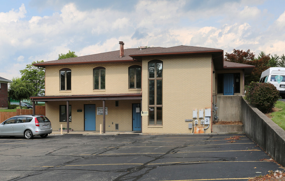 292-302 N Detroit St, Xenia, OH à louer - Photo de l’immeuble – Image 2 sur 5