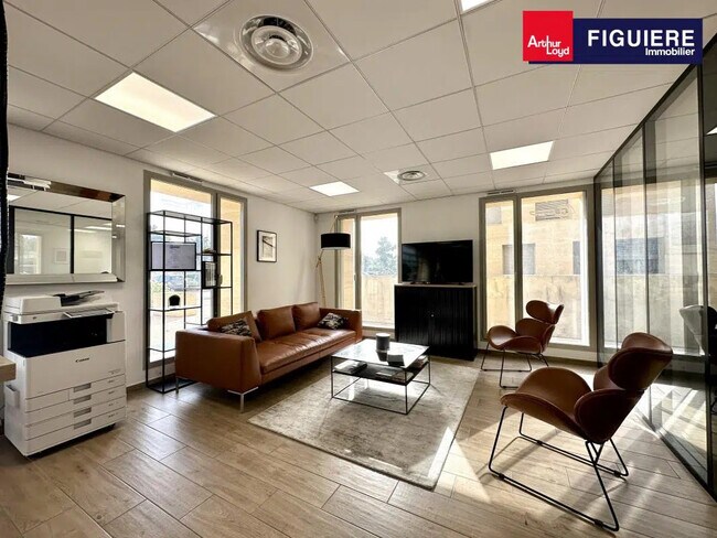 Plus de détails pour Bureau à louer