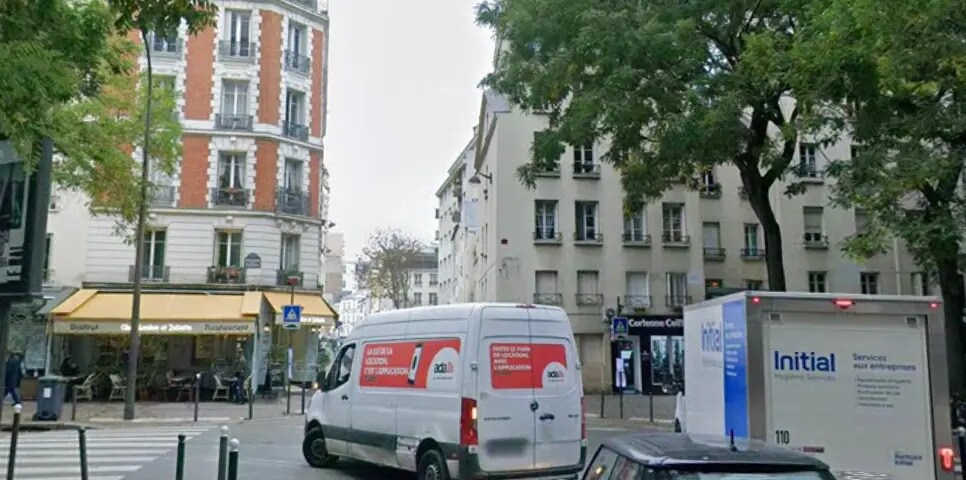 Local commercial dans Paris à louer - Photo de l’immeuble – Image 2 sur 2