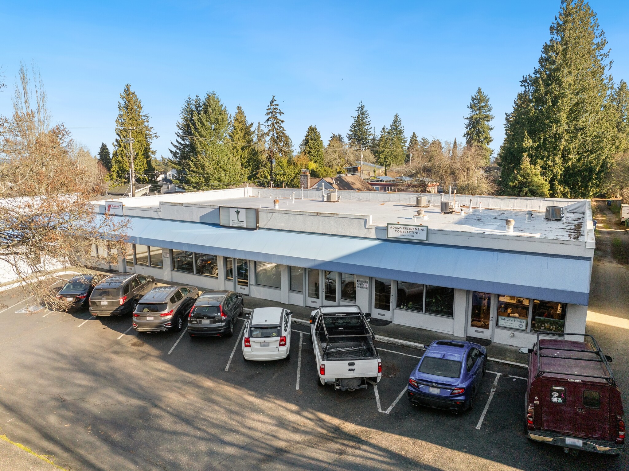 9612-9634 Roosevelt Way, Seattle, WA à louer Photo de l’immeuble– Image 1 sur 7