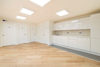 55A Yeldham Rd, Londres à louer Photo intérieure– Image 2 sur 8