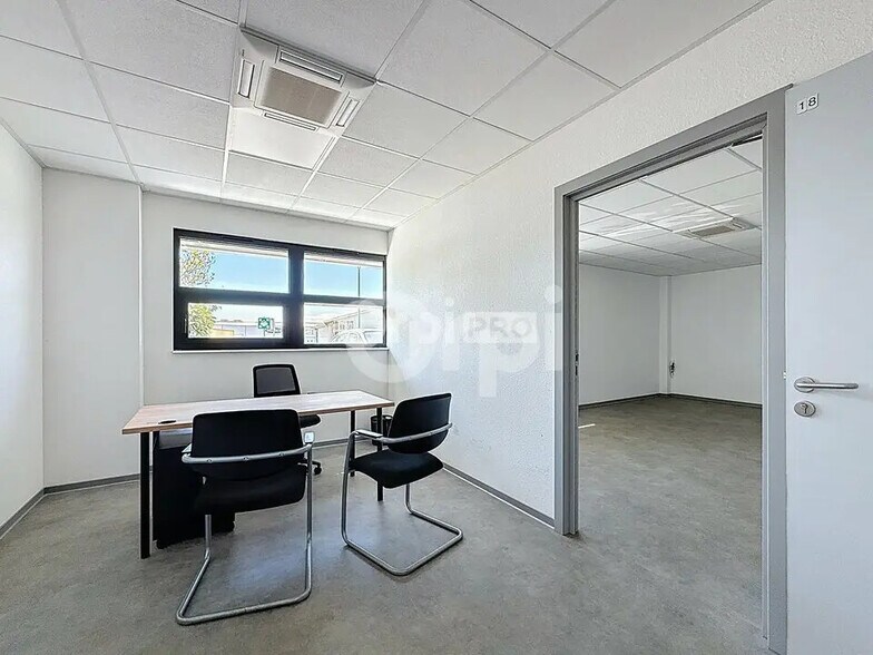 Bureau dans Sausheim à louer - Photo de l’immeuble – Image 3 sur 21