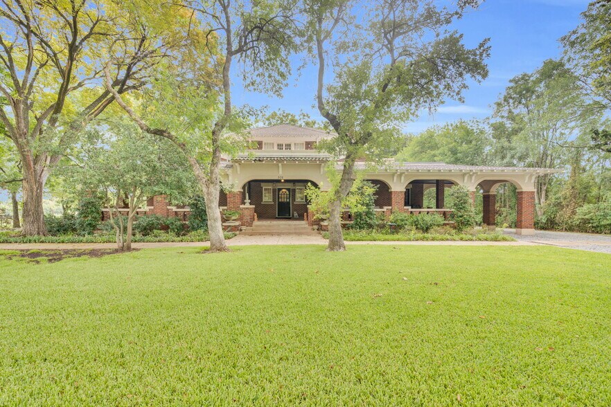 508 S 9th St, Midlothian, TX à louer - Photo de l’immeuble – Image 2 sur 31