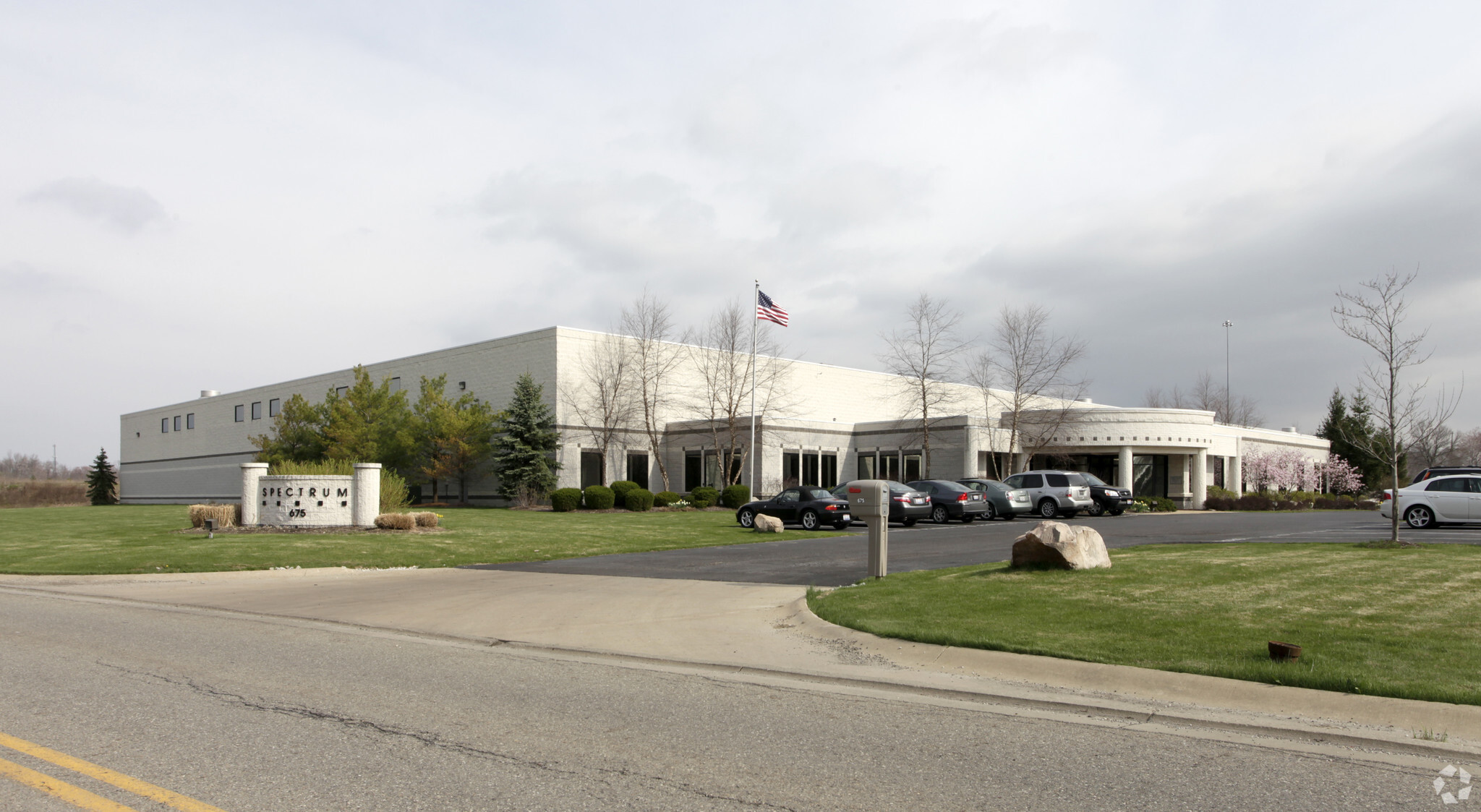 675 Mondial Pky, Streetsboro, OH à louer Photo principale– Image 1 sur 23