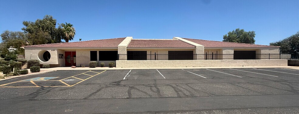 4120 E Ranch Cir N, Phoenix, AZ à vendre - Photo de l’immeuble – Image 2 sur 3