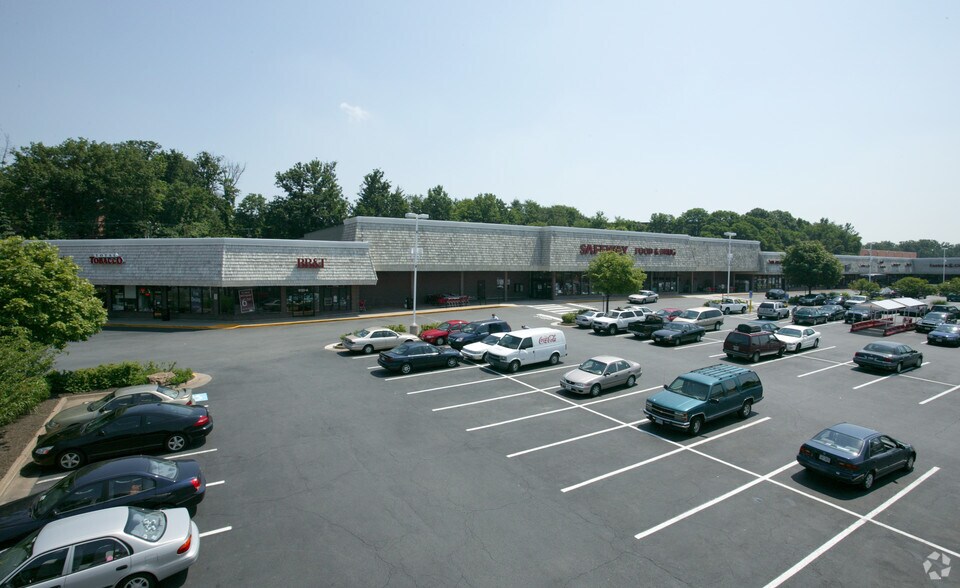 6108-6124 Arlington Blvd, Falls Church, VA à louer - Photo de l’immeuble – Image 2 sur 10