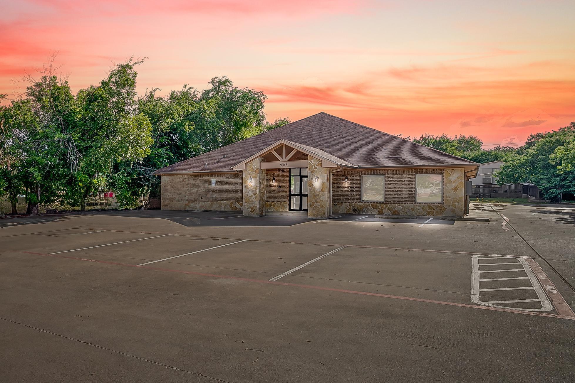 905 Roberts Cut Off Rd, River Oaks, TX à vendre Photo principale– Image 1 sur 30