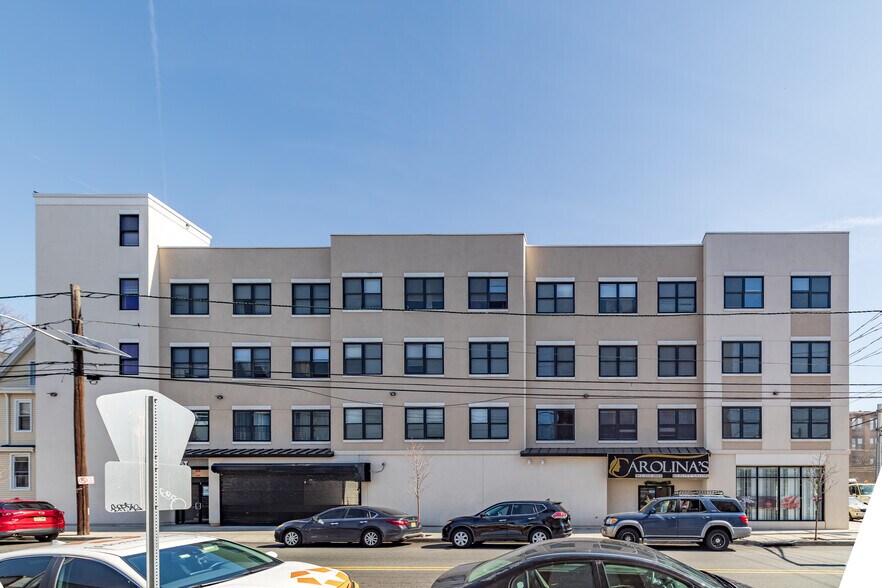 441-449 E 18th St, Paterson, NJ à vendre - Photo de l’immeuble – Image 2 sur 5
