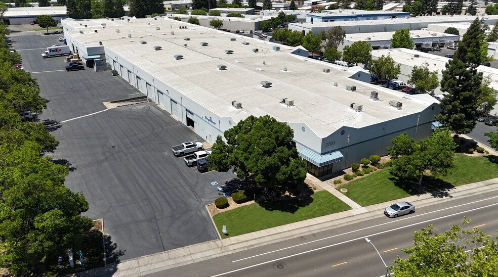 2700 Mercantile Dr, Rancho Cordova, CA à louer - Photo de l’immeuble – Image 2 sur 4