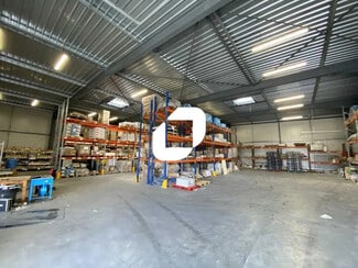 Plus de détails pour Bureau, Local d'activités à louer