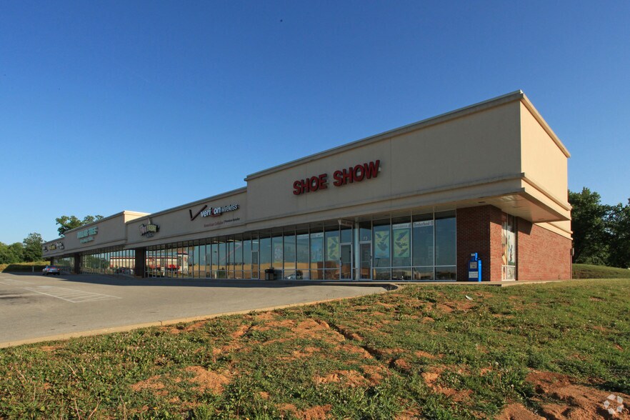 73-107 Jeanie Dr, Shelbyville, KY à louer - Photo principale – Image 1 sur 7