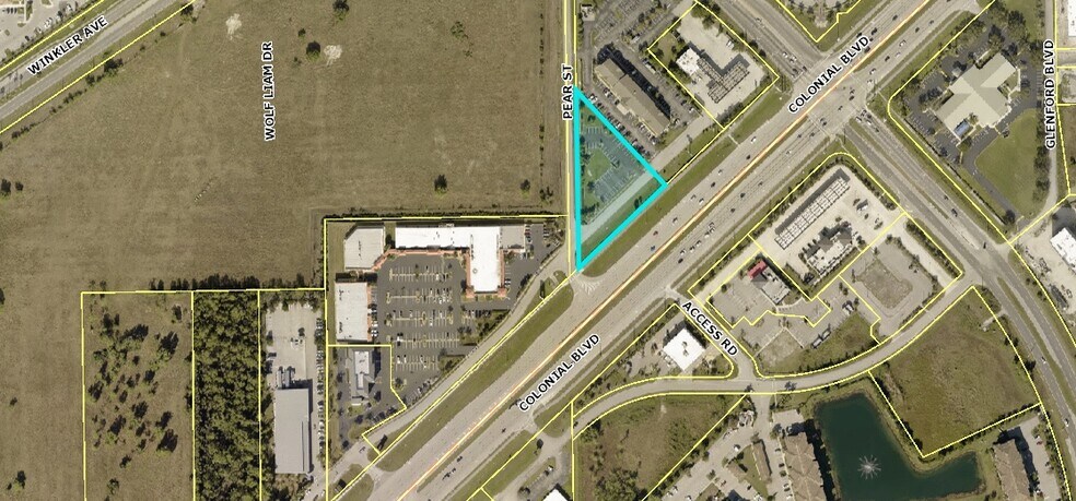 4393 Colonial Blvd, Fort Myers, FL à louer - Photo de l’immeuble – Image 1 sur 2
