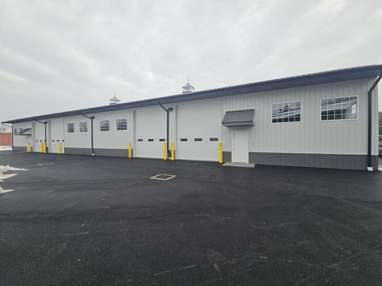 55 Bank St, Orchard Park, NY à louer - Photo principale – Image 1 sur 9