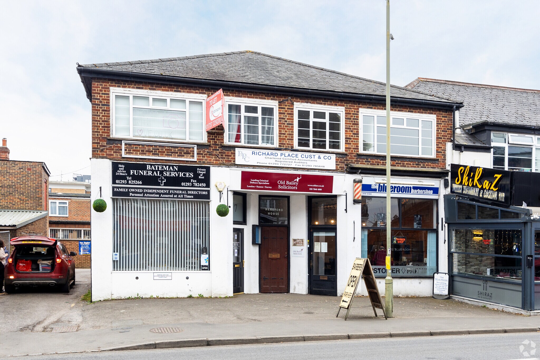 7-9 Massetts Rd, Horley à louer Photo principale– Image 1 sur 3