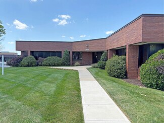 Plus de détails pour 8600 W 110th St, Overland Park, KS - Bureau à louer