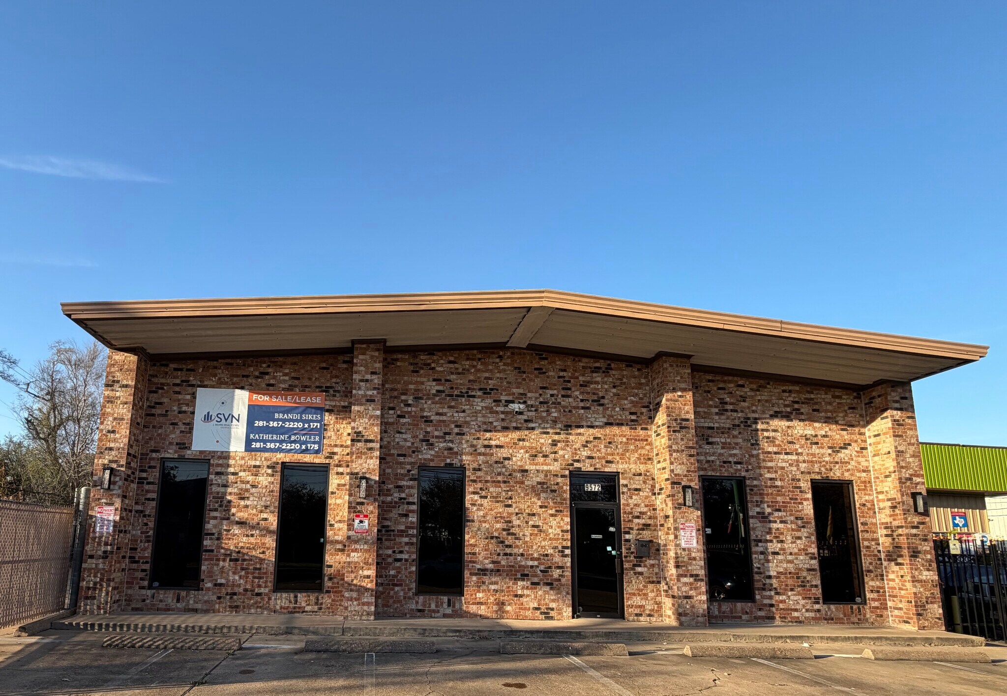 9572 Kempwood Dr, Houston, TX à vendre Photo principale– Image 1 sur 10