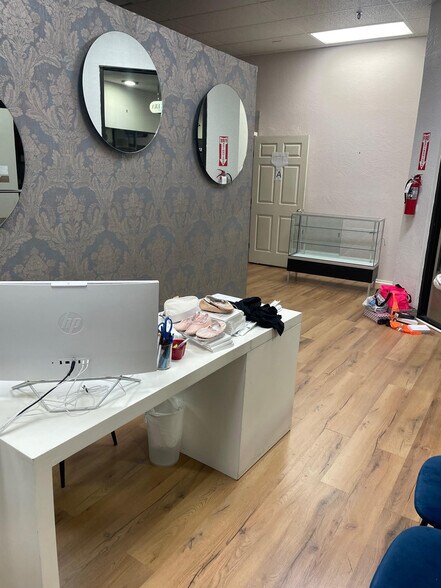 2901 N 10th St, McAllen, TX à louer - Photo de l’immeuble – Image 2 sur 9