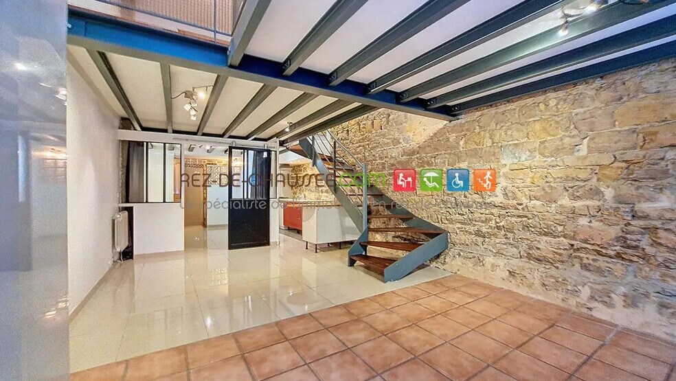 Bureau dans Lyon à vendre - Photo de l’immeuble – Image 1 sur 8