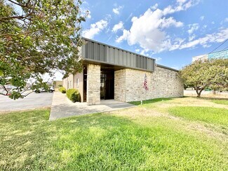 Plus de détails pour 1005 E 6th Ave, Belton, TX - Spécialisé à vendre