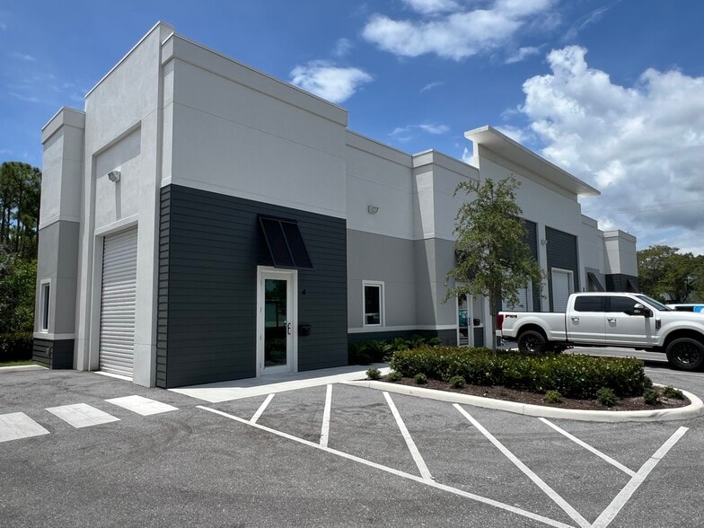 12871 Suzanne, Hobe Sound, FL à louer - Photo de l’immeuble – Image 2 sur 8