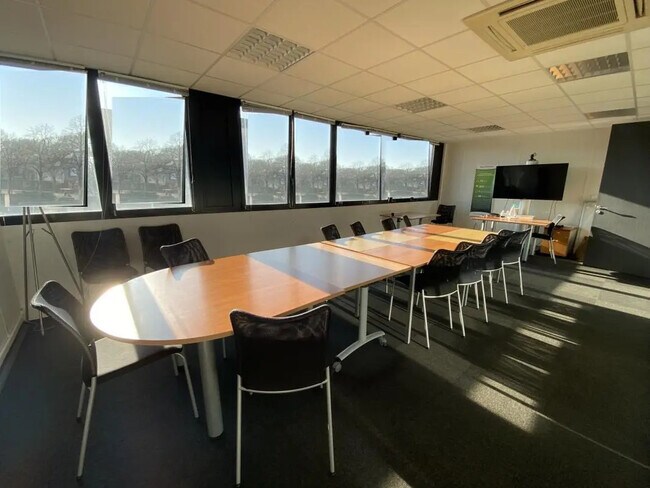 Plus de détails pour Bureau à louer