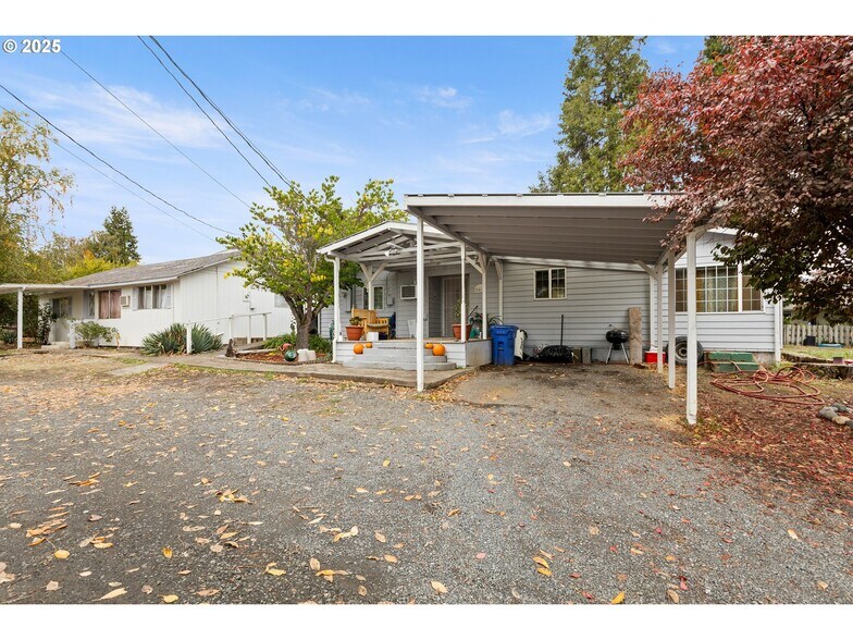2414 Brockway Rd, Winston, OR à vendre - Photo principale – Image 1 sur 1