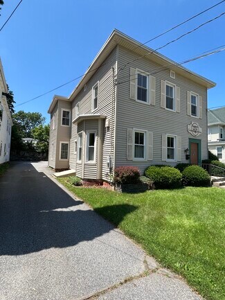 Plus de détails pour 239 Main St, Killingly, CT - Logement à vendre