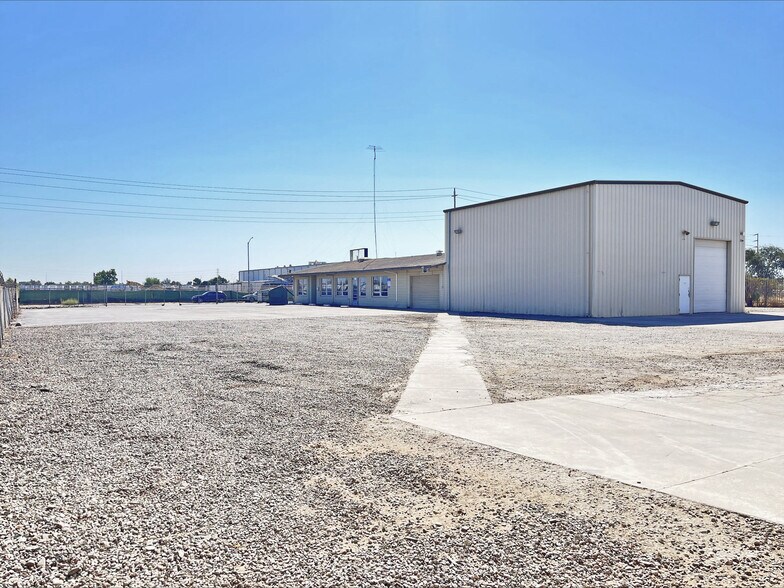 1041 S Pershing Ave, Stockton, CA à vendre - Photo de l’immeuble – Image 2 sur 5