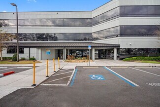 Plus de détails pour 6801 E Hillsborough Ave, Tampa, FL - Bureau à vendre