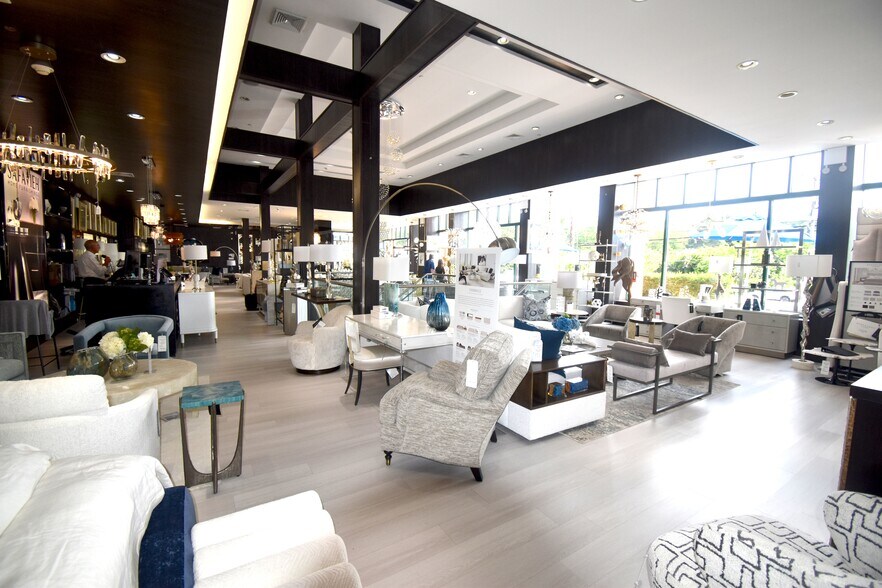 1649 Northern Blvd, Manhasset, NY à louer - Photo de l’immeuble – Image 3 sur 13