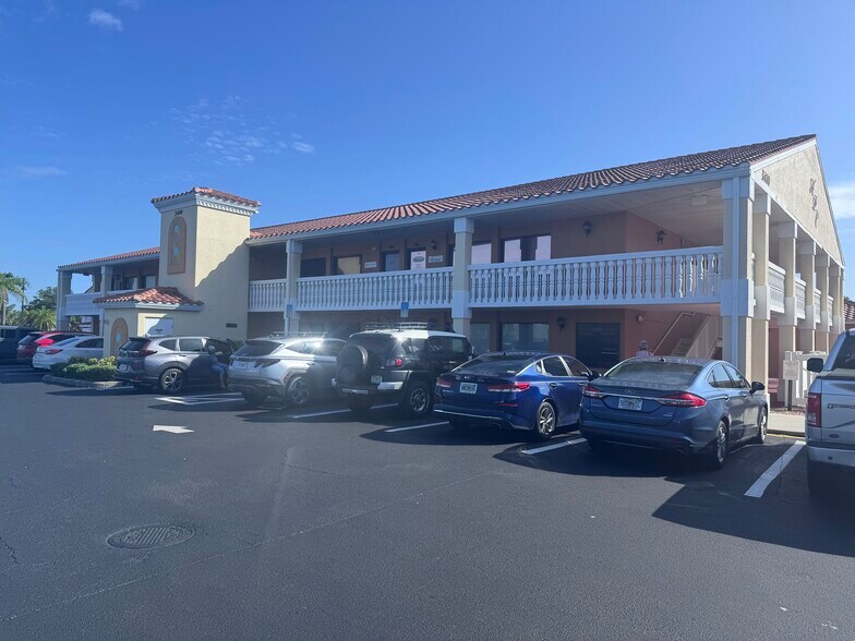 3400 Tamiami Trl, Port Charlotte, FL à vendre - Photo de l’immeuble – Image 1 sur 16