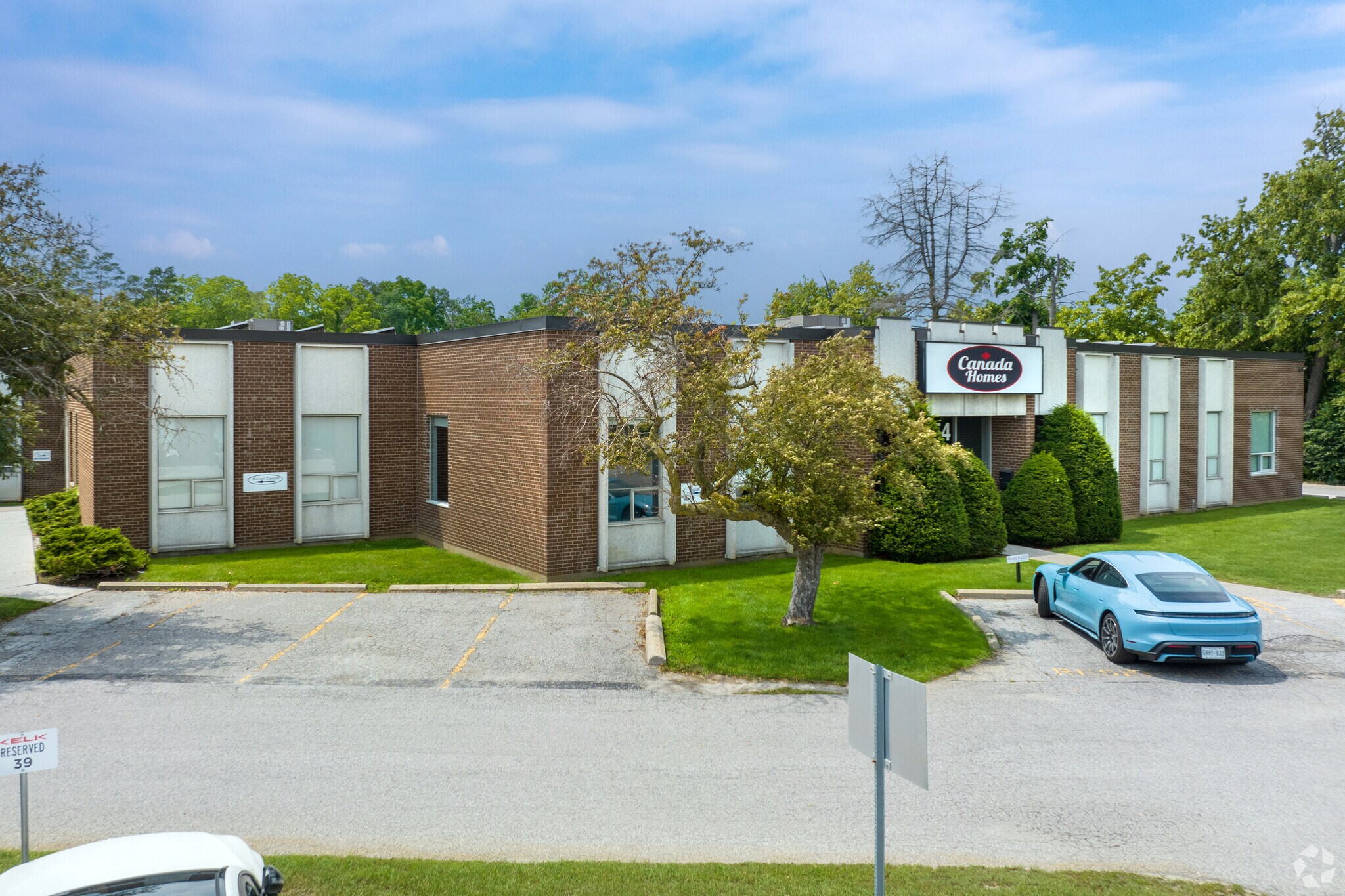 52-54 Lesmill Rd, Toronto, ON à louer Photo principale– Image 1 sur 5