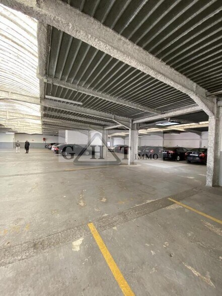 Industriel/Logistique dans Saint-Maur-des-Fossés à louer - Photo de l’immeuble – Image 3 sur 3