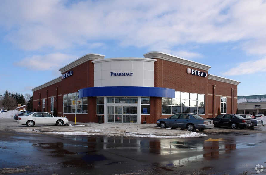 1020-1040 E Hill Rd, Grand Blanc, MI à louer - Photo de l’immeuble – Image 1 sur 3