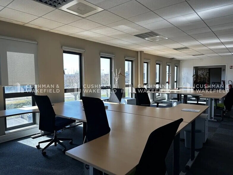 Bureau dans Schiltigheim à louer - Photo de l’immeuble – Image 3 sur 11