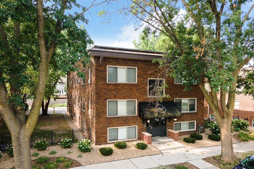 1598-1618 Charles Ave, Saint Paul, MN à vendre - Photo de l’immeuble – Image 3 sur 14