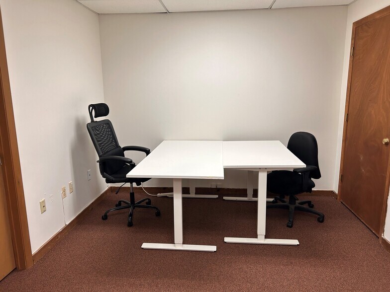 324 Wells St, Greenfield, MA à louer - Photo intérieure – Image 3 sur 5