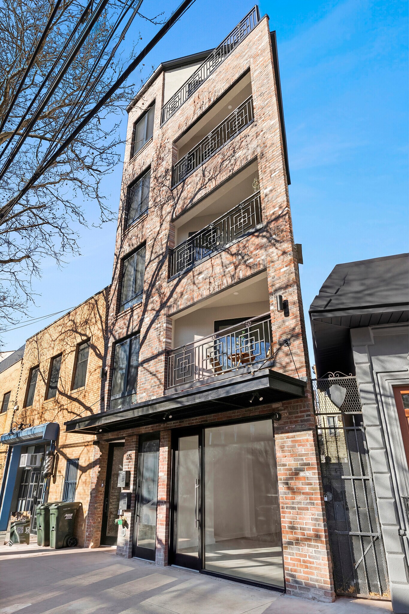 175 Richardson St, Brooklyn, NY à louer Photo de l’immeuble– Image 1 sur 3