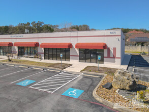 16675 Huebner Rd, San Antonio, TX à louer Photo de l’immeuble– Image 1 sur 7