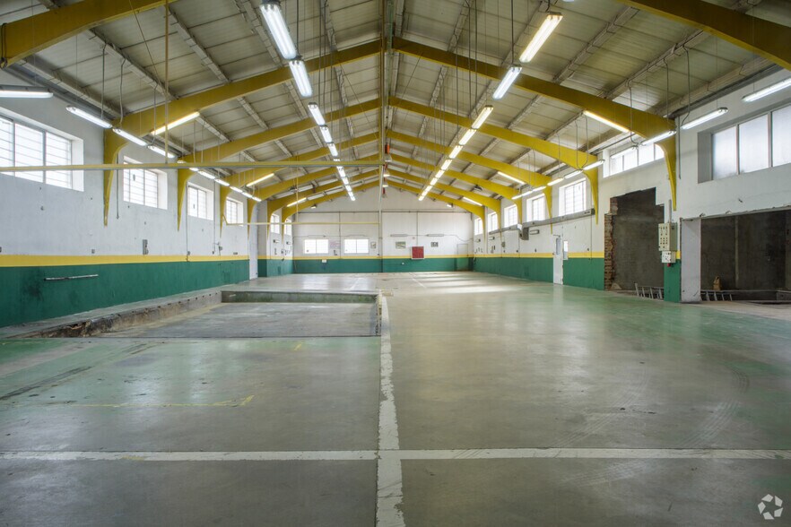 Industriel/Logistique dans Ávila, Ávila à vendre - Photo de l’immeuble – Image 3 sur 7