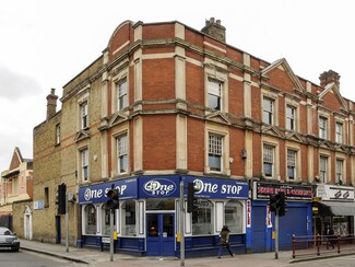 Plus de détails pour 17-19 High St, Londres - Bureau à louer