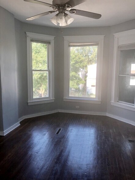 7133 S Greenwood Ave, Chicago, IL à vendre - Photo de l’immeuble – Image 2 sur 5