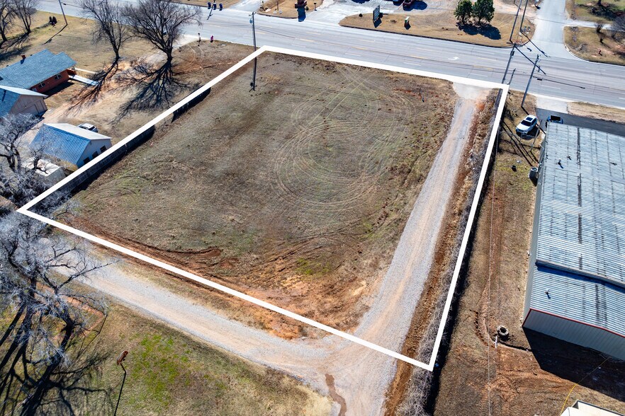 2723 E Highway 37, Tuttle, OK à vendre - Aérien – Image 1 sur 6