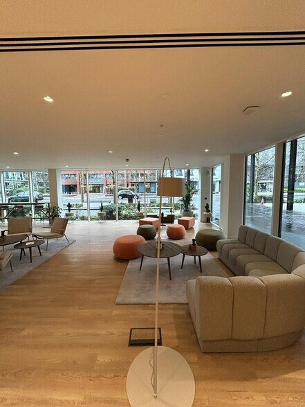 85 Uxbridge Rd, Londres à louer - Photo de l’immeuble – Image 2 sur 19