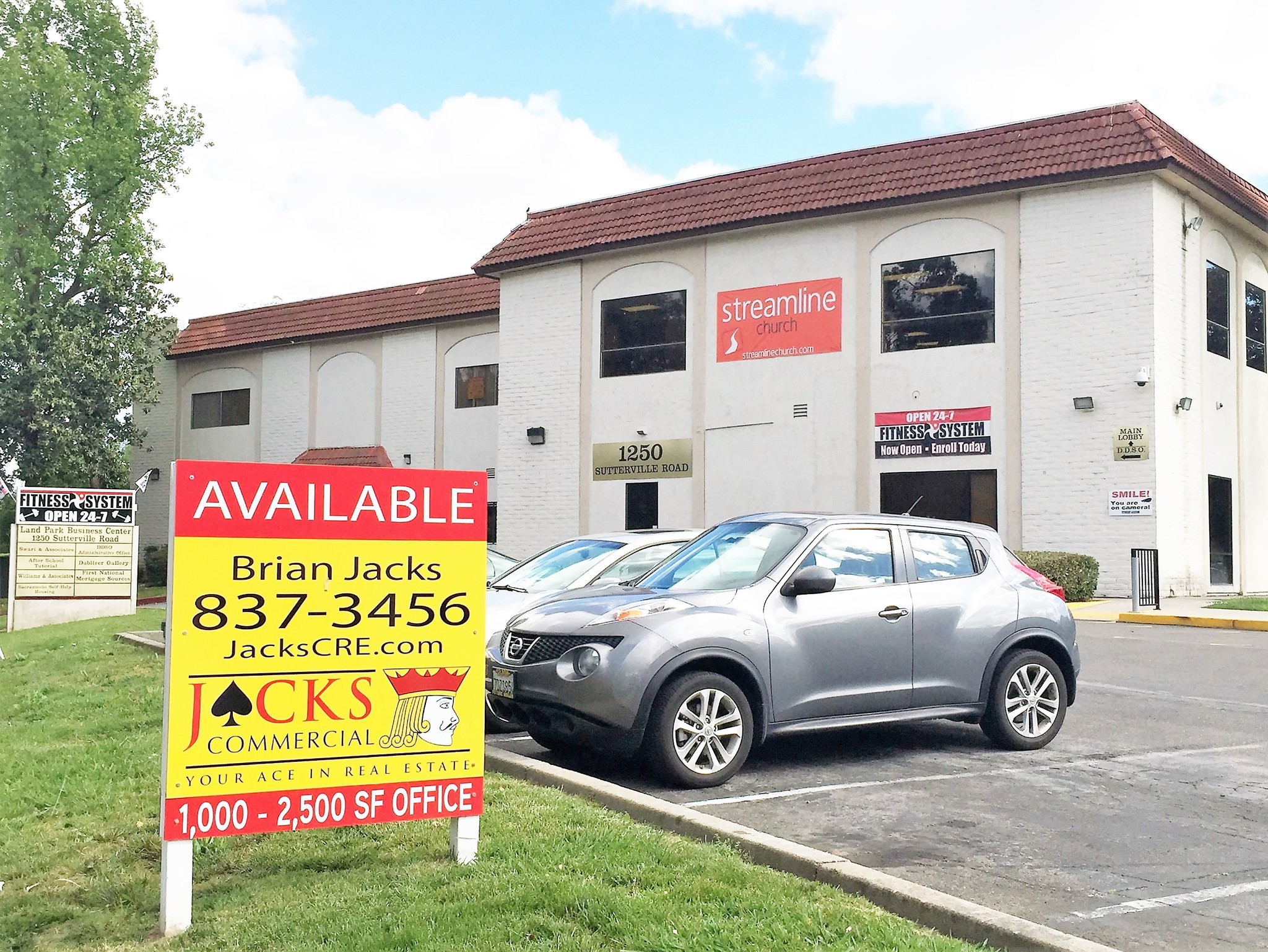 1250 Sutterville Rd, Sacramento, CA à louer Photo principale– Image 1 sur 12