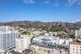 7021 Hollywood Blvd, Los Angeles, CA - VUE AÉRIENNE  vue de carte - Image1